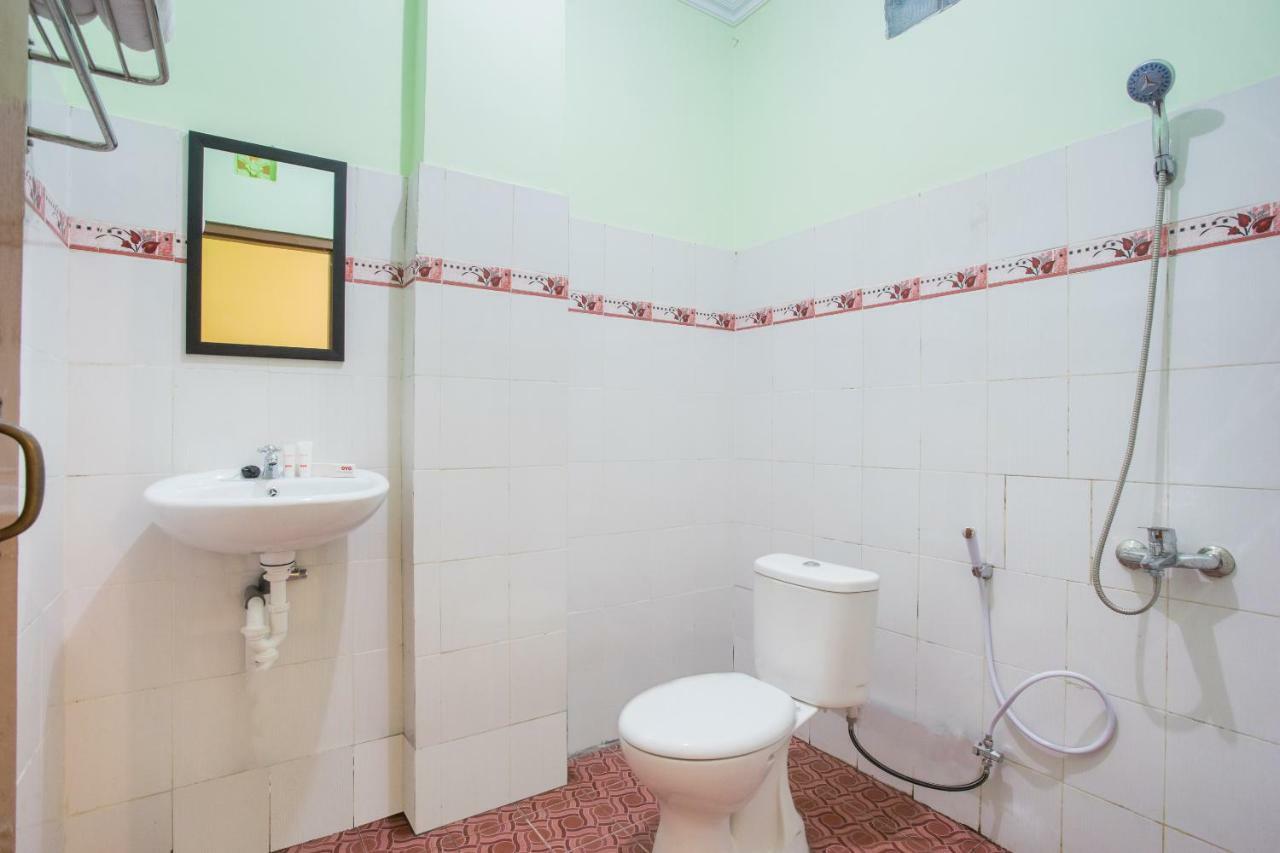 Oyo 1419 Rhona Guest House Syariah Yogyakarta Extérieur photo