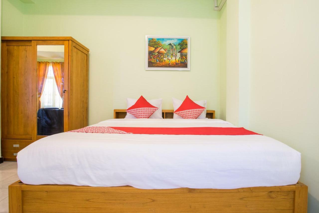 Oyo 1419 Rhona Guest House Syariah Yogyakarta Extérieur photo